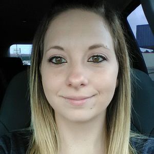 Meet your Posher, Courtney